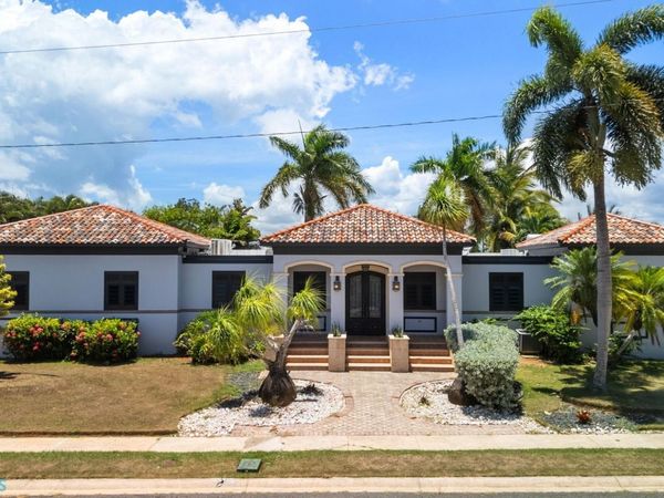C-12 HACIENDA EL MOLINO CALLE ZARAGOZA C 12, VEGA, Vega Alta, PR 00692