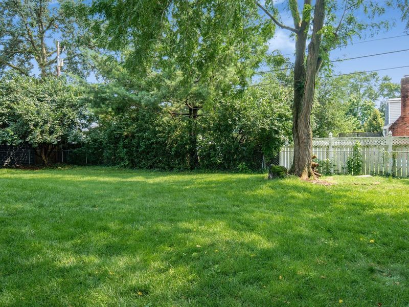 2215 Woodstock Road, Columbus, OH 43221 Photo 22
