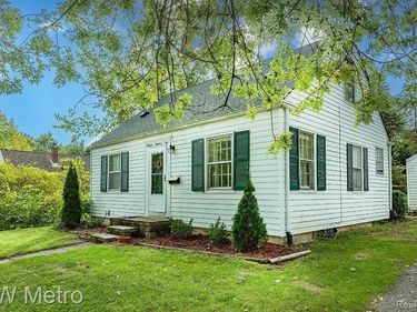 1305 Collegewood Street , Ypsilanti, Mi 48197
