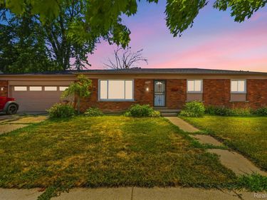 21508 Lanse Street, St Clair Shores, Mi 48081