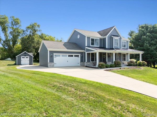 8857 Meadow Farm Drive, Green Oak Township, Mi 48116