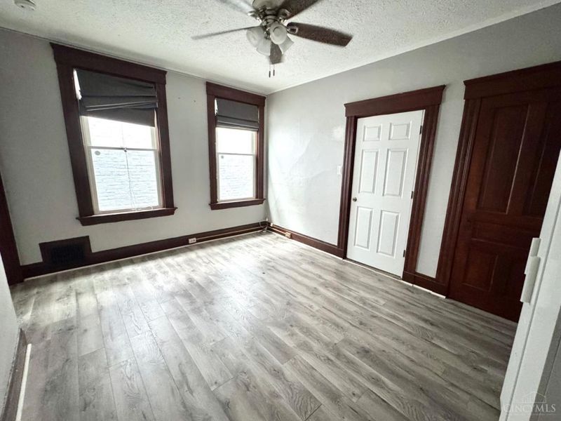 461 Warner Street, Cincinnati, OH 45219 Photo 17