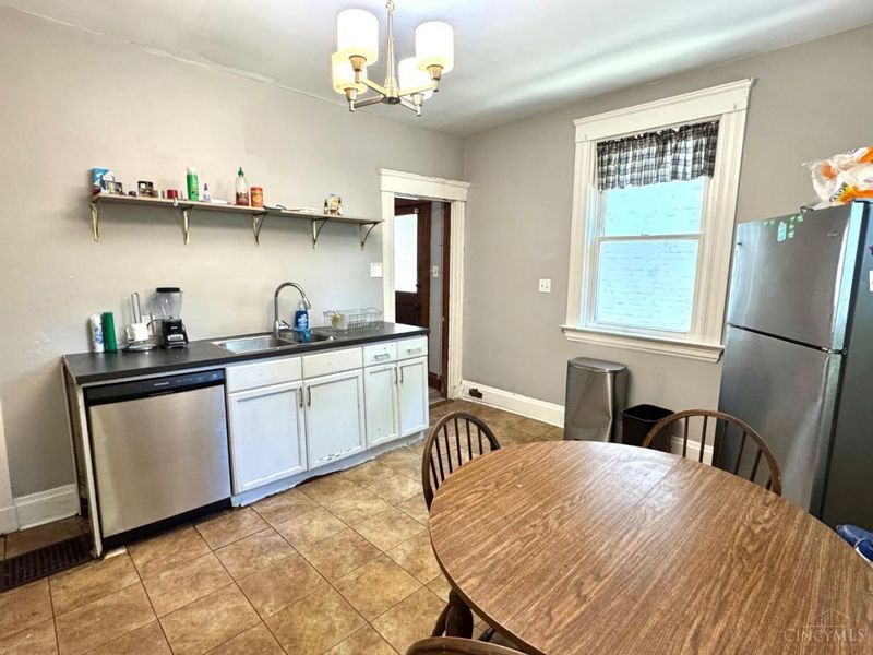 461 Warner Street, Cincinnati, OH 45219 Photo 9