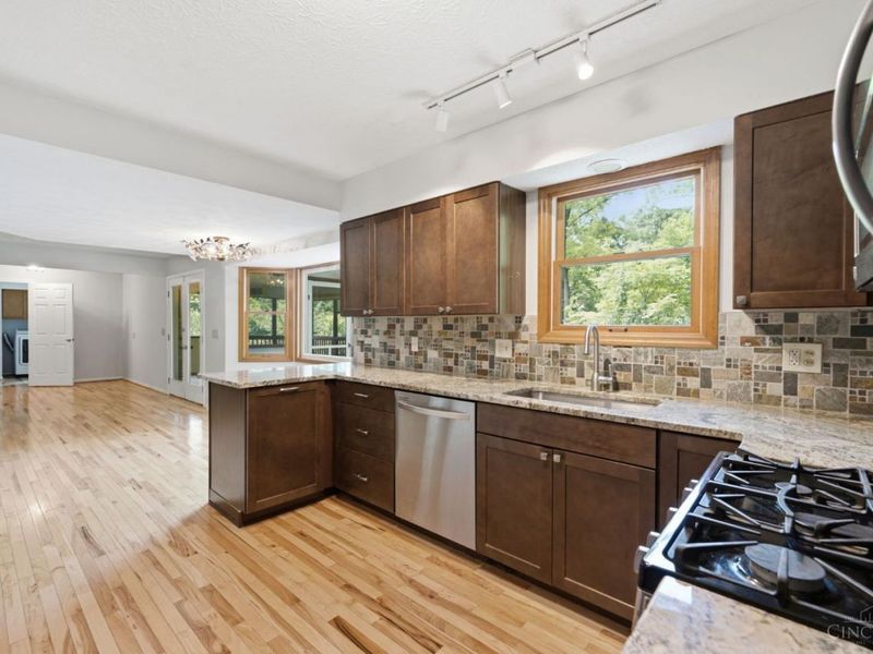 9667 Timbermill Court, Springfield Township, OH 45231 Photo 3