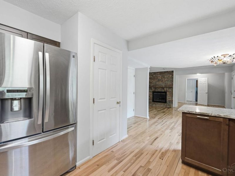 9667 Timbermill Court, Springfield Township, OH 45231 Photo 4