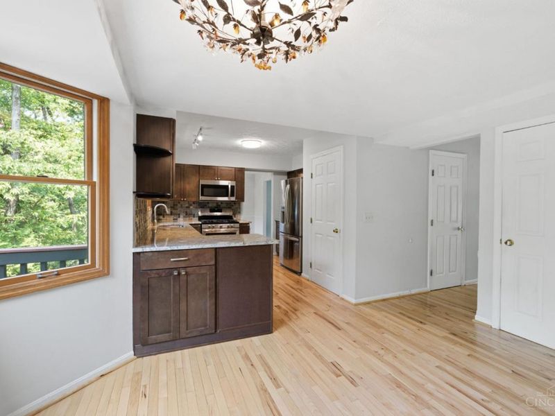 9667 Timbermill Court, Springfield Township, OH 45231 Photo 7