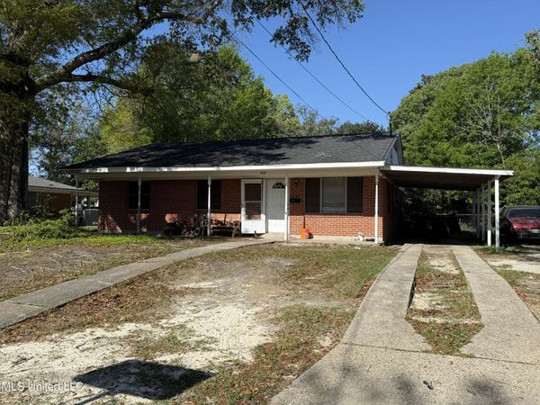 609 Academy Drive, Gulfport, MS 39507
