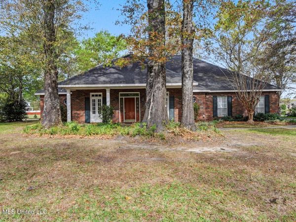 15383 Swan Lake Boulevard, Gulfport, MS 39503