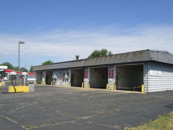 915 E Michigan Avenue, Battle Creek, MI 49014