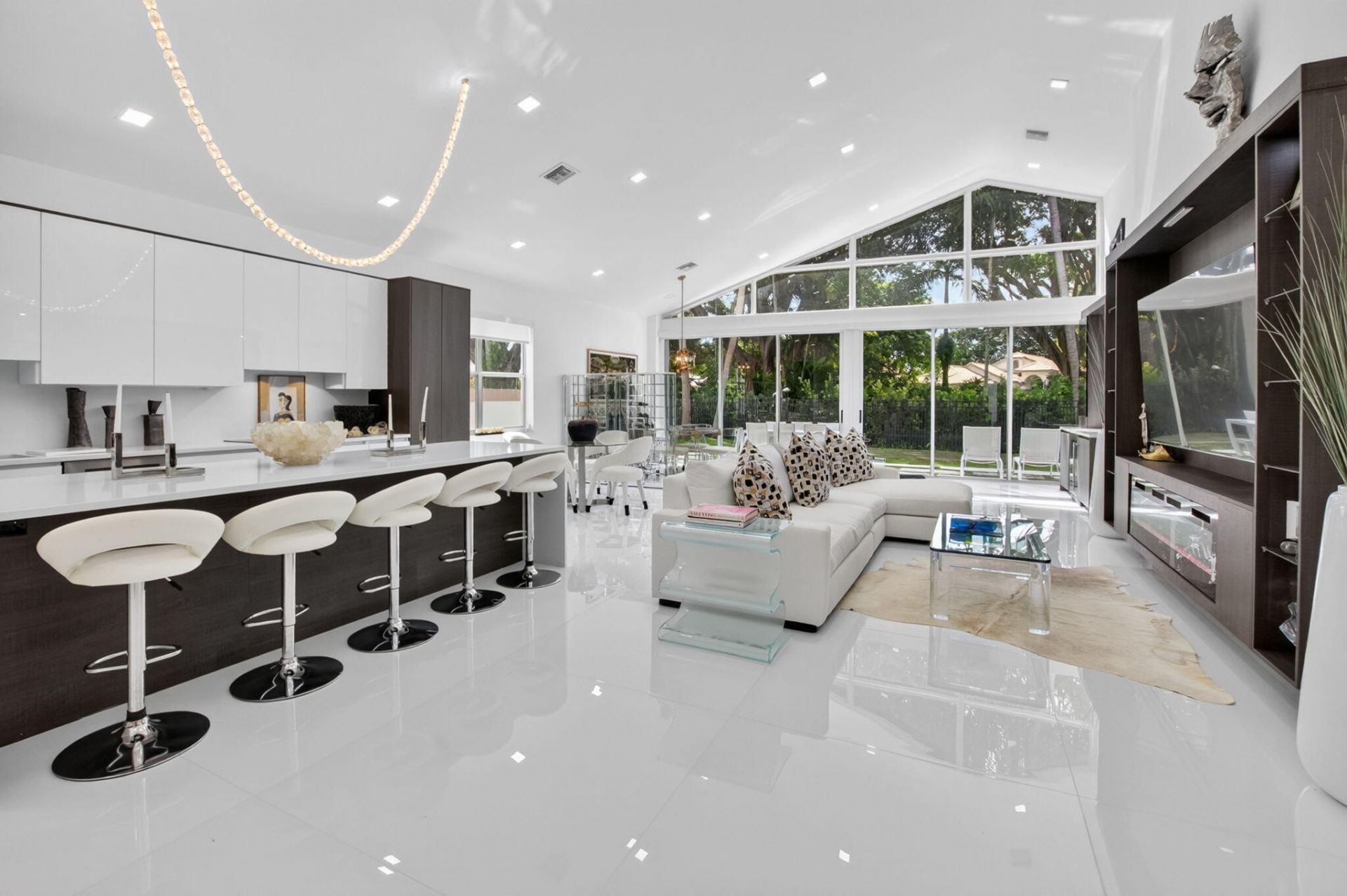 5372 NW 21st Avenue, Boca Raton, FL 33496 Photo