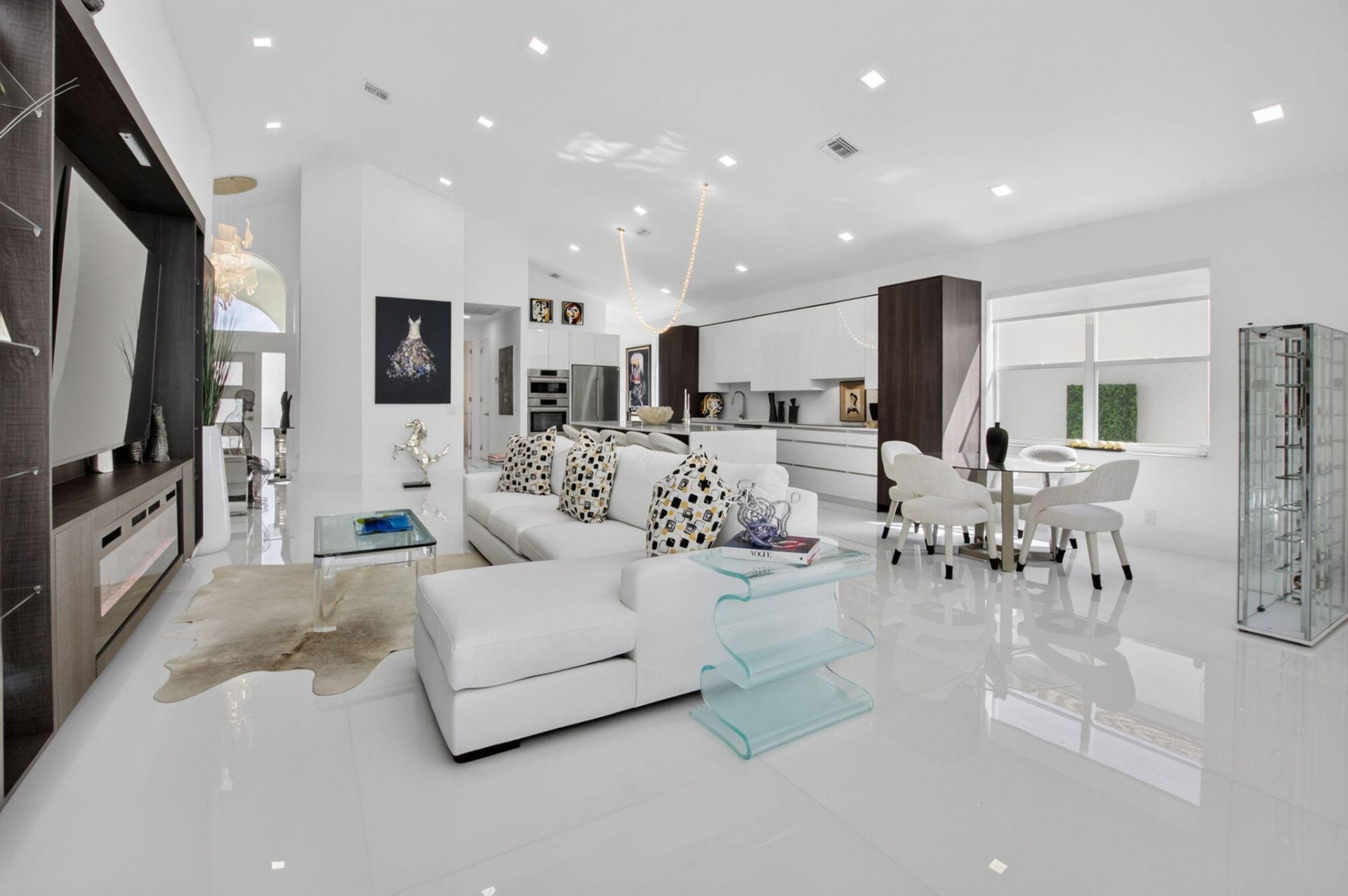 5372 NW 21st Avenue, Boca Raton, FL 33496 Photo