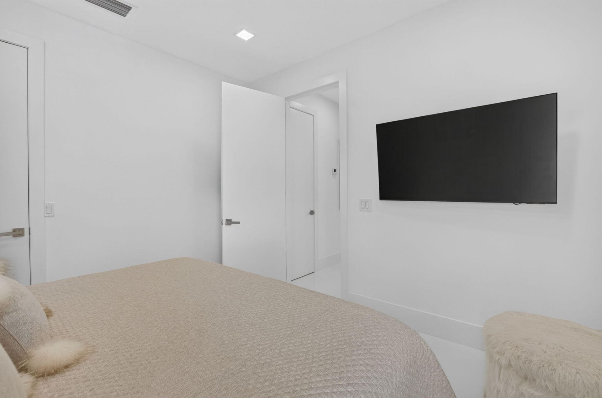 5372 NW 21st Avenue, Boca Raton, FL 33496 Photo