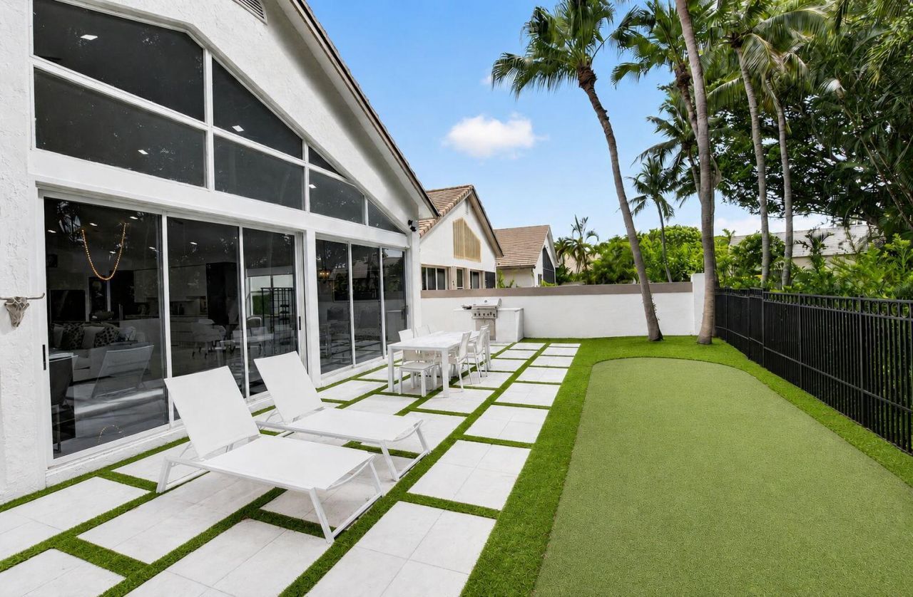 5372 NW 21st Avenue, Boca Raton, FL 33496 Photo