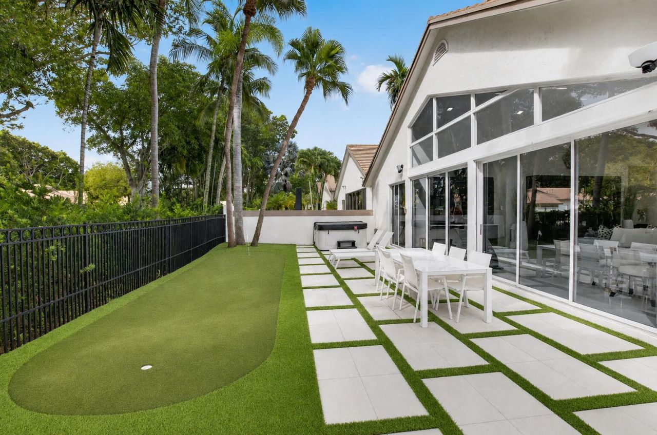 5372 NW 21st Avenue, Boca Raton, FL 33496 Photo