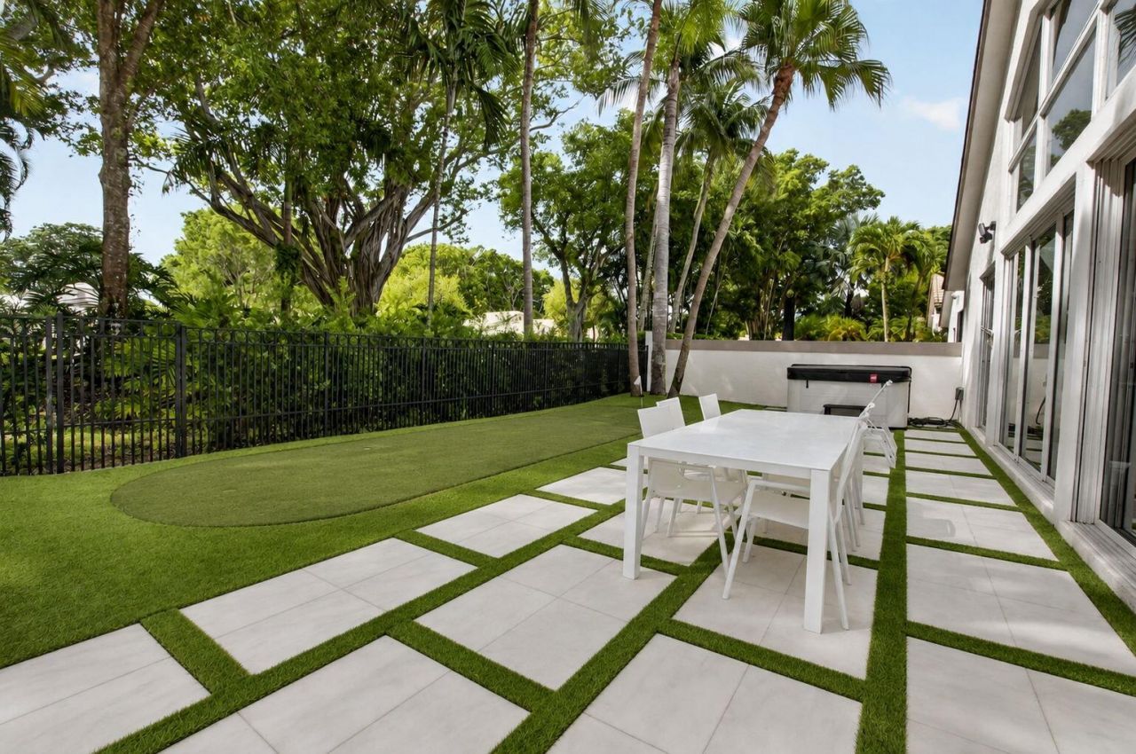 5372 NW 21st Avenue, Boca Raton, FL 33496 Photo
