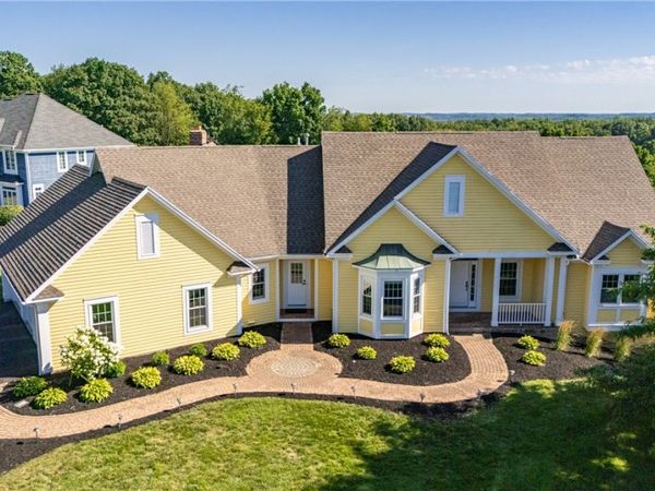 22 Cobblecreek Road , Victor, NY 14564
