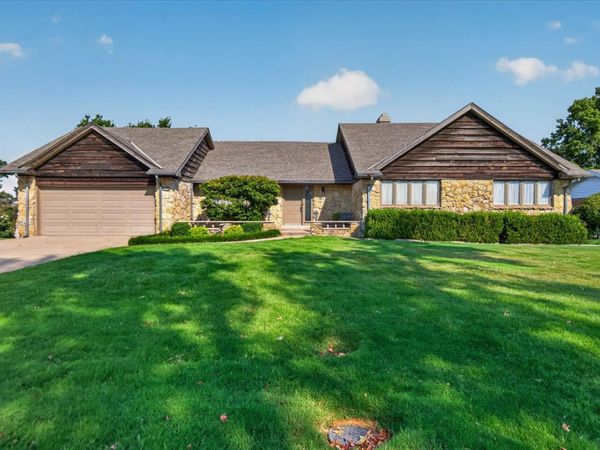 1035 Grandview, Bartlesville, OK 74006