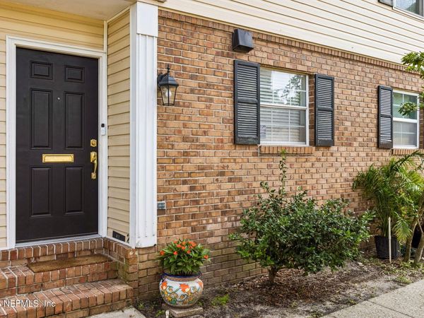 4519 COLUMBUS Circle, Unit 1B, Jacksonville, FL 32210