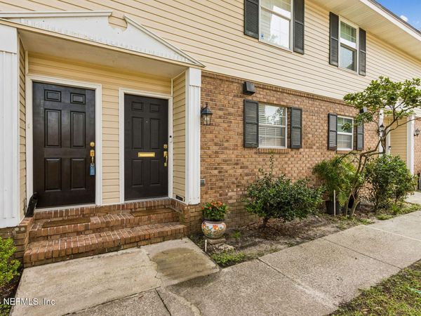 4519 COLUMBUS Circle, Unit 1B, Jacksonville, FL 32210