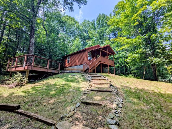 135 & 137 Halls Store RD SW, Willis, VA 24380