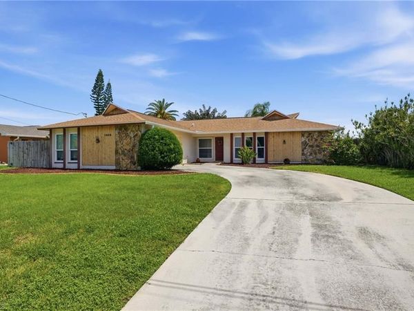 3809 SE 10th AVE, CAPE CORAL, FL 33904