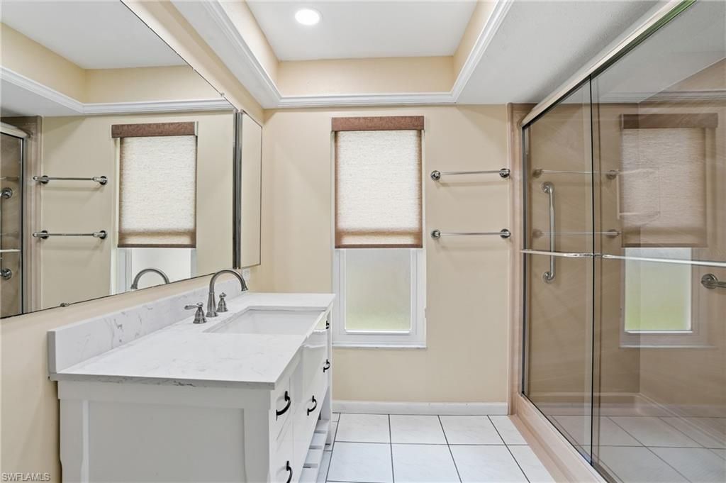 3809 SE 10th Ave, Cape Coral, FL 33904 Photo