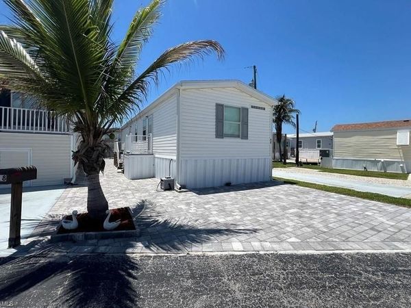 19 Helen LN , FORT MYERS BEACH, FL 33931