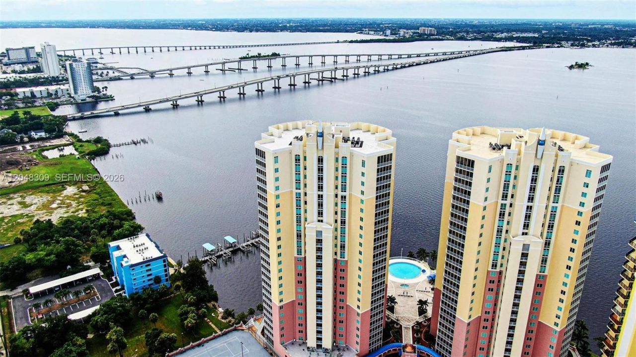 2743 1st St , Unit 406, Fort Myers, FL 33916 Photo