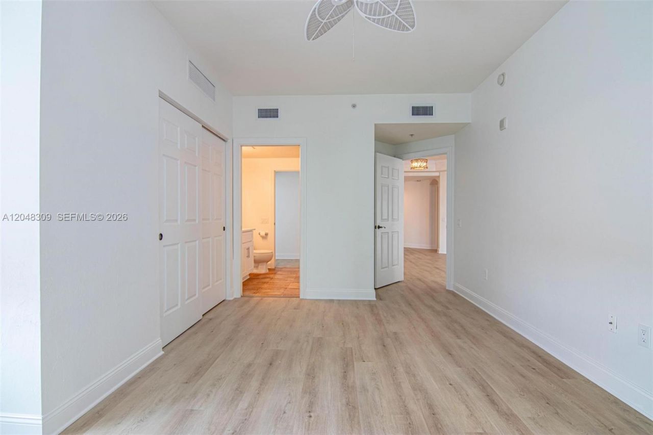 2743 1st St , Unit 406, Fort Myers, FL 33916 Photo