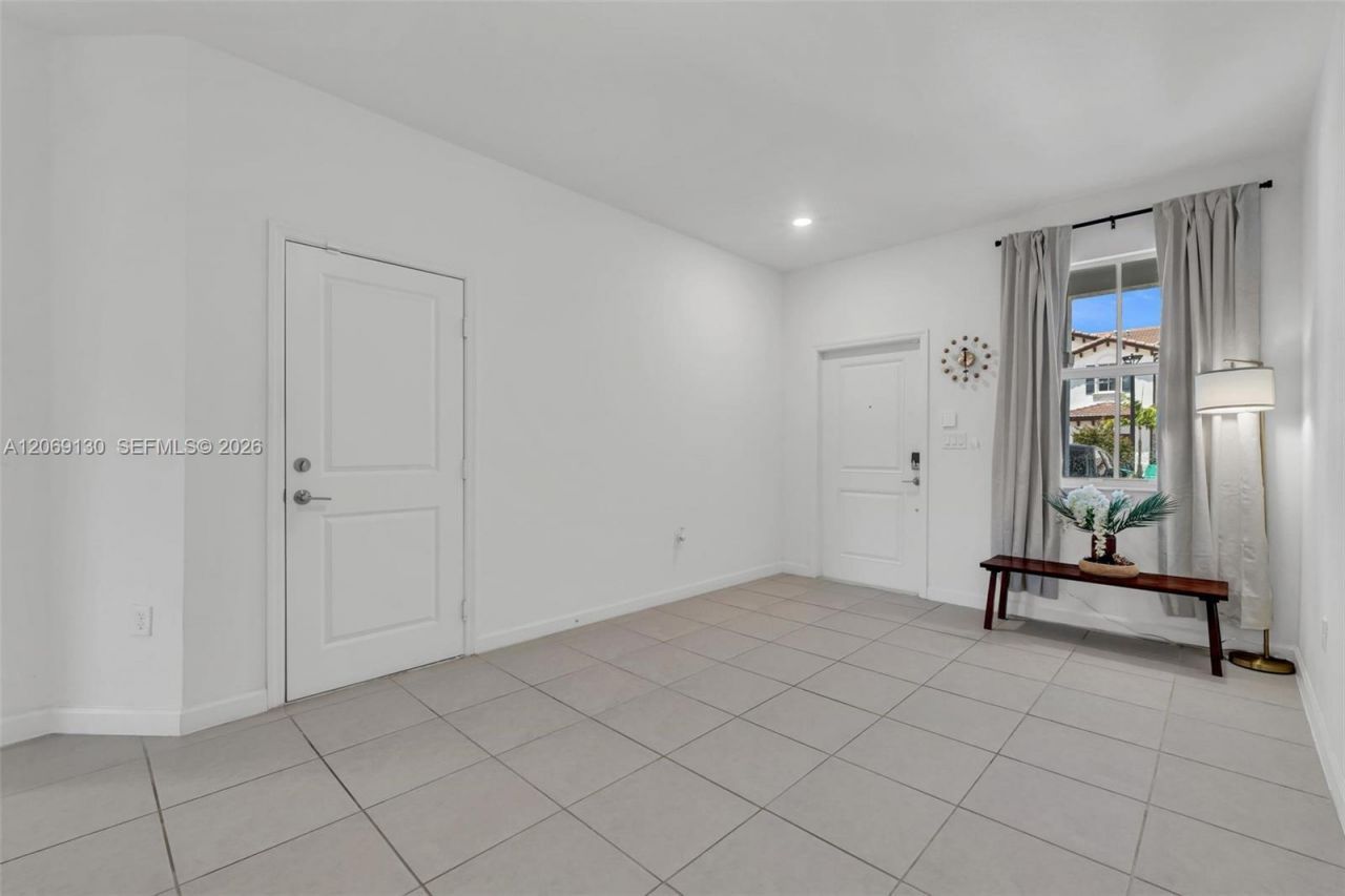 12613 NW 23rd Pl, Miami, FL 33167 Photo