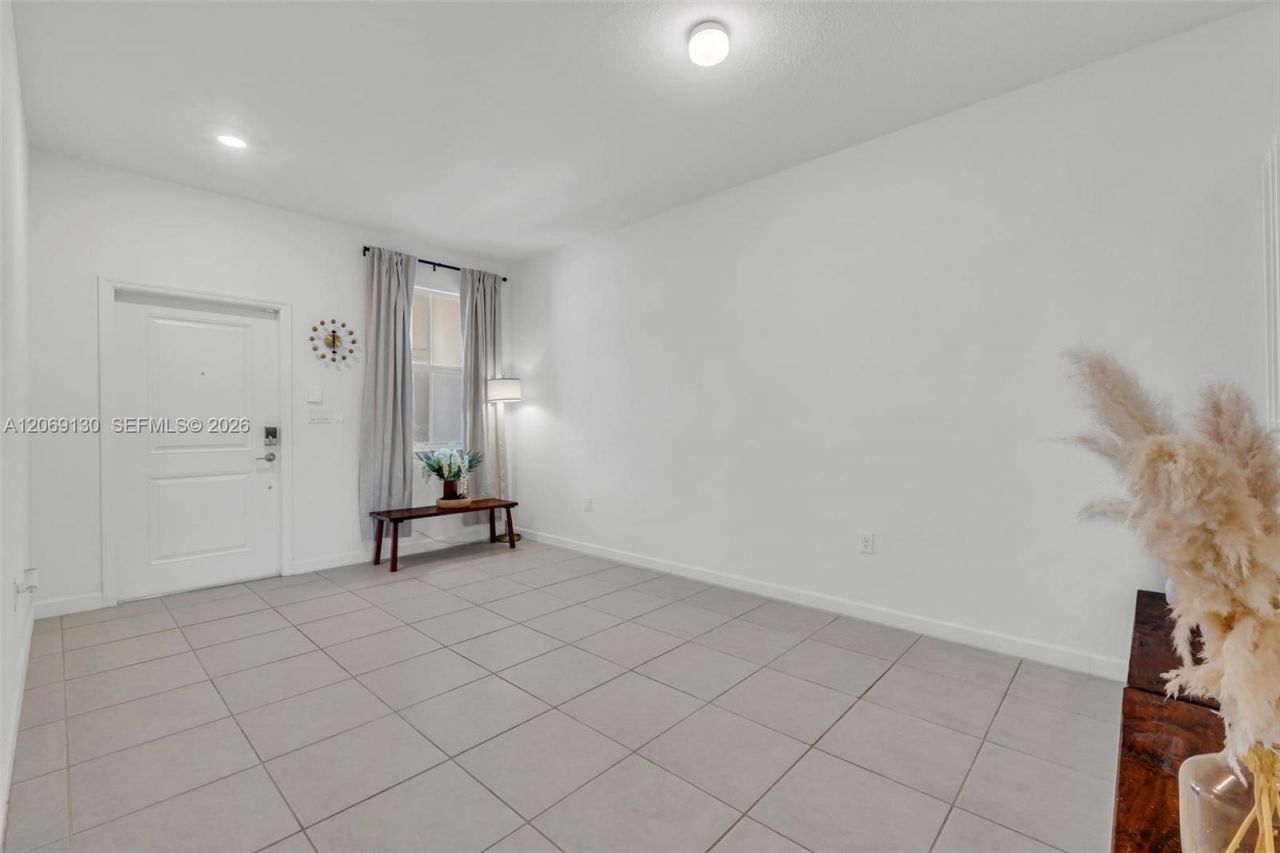 12613 NW 23rd Pl, Miami, FL 33167 Photo