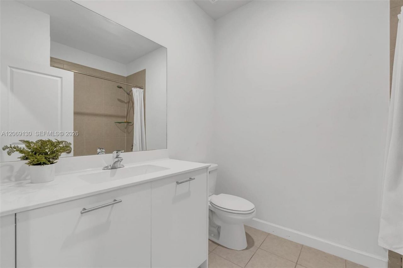 12613 NW 23rd Pl, Miami, FL 33167 Photo