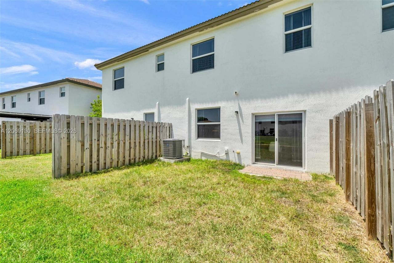 12613 NW 23rd Pl, Miami, FL 33167 Photo