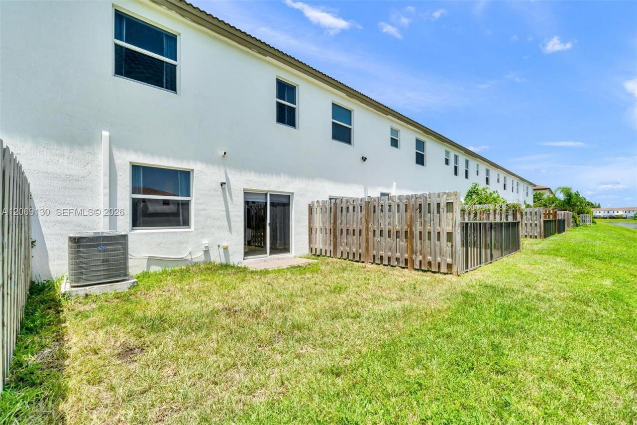 12613 NW 23rd Pl, Miami, FL 33167 Photo