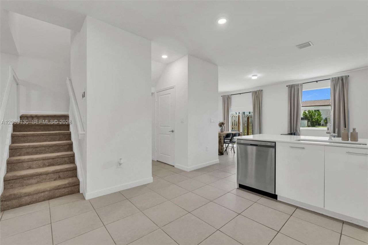 12613 NW 23rd Pl, Miami, FL 33167 Photo