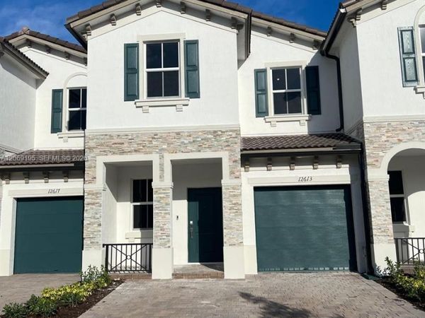 12613 NW 23rd Pl , Miami, FL 33167