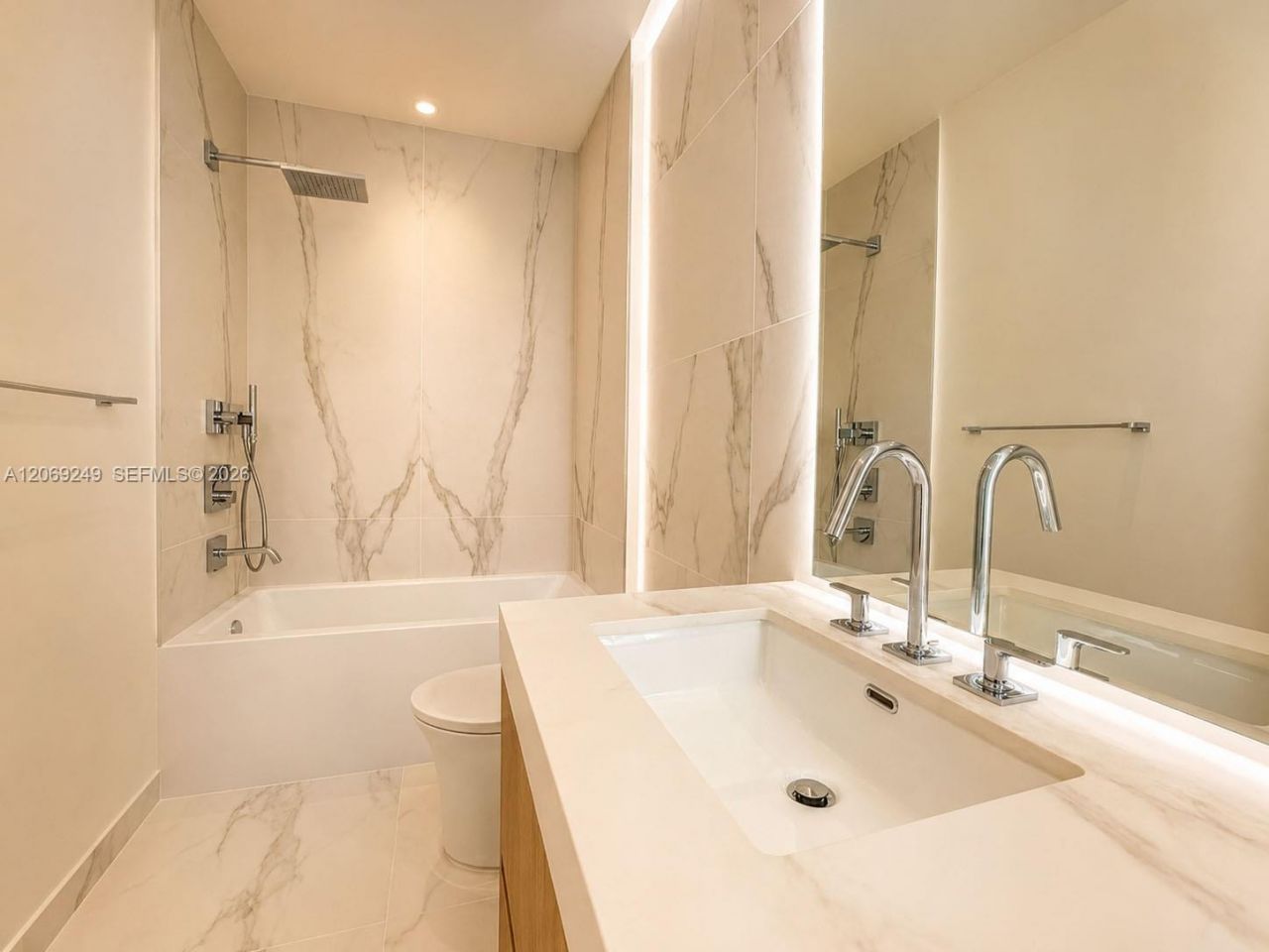 1400 Biscayne Blvd, Unit 1807, Miami, FL 33132 Photo