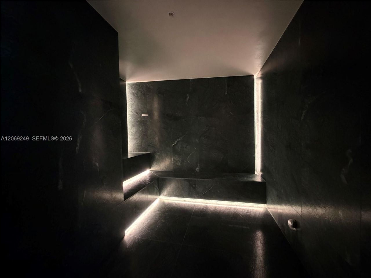 1400 Biscayne Blvd, Unit 1807, Miami, FL 33132 Photo
