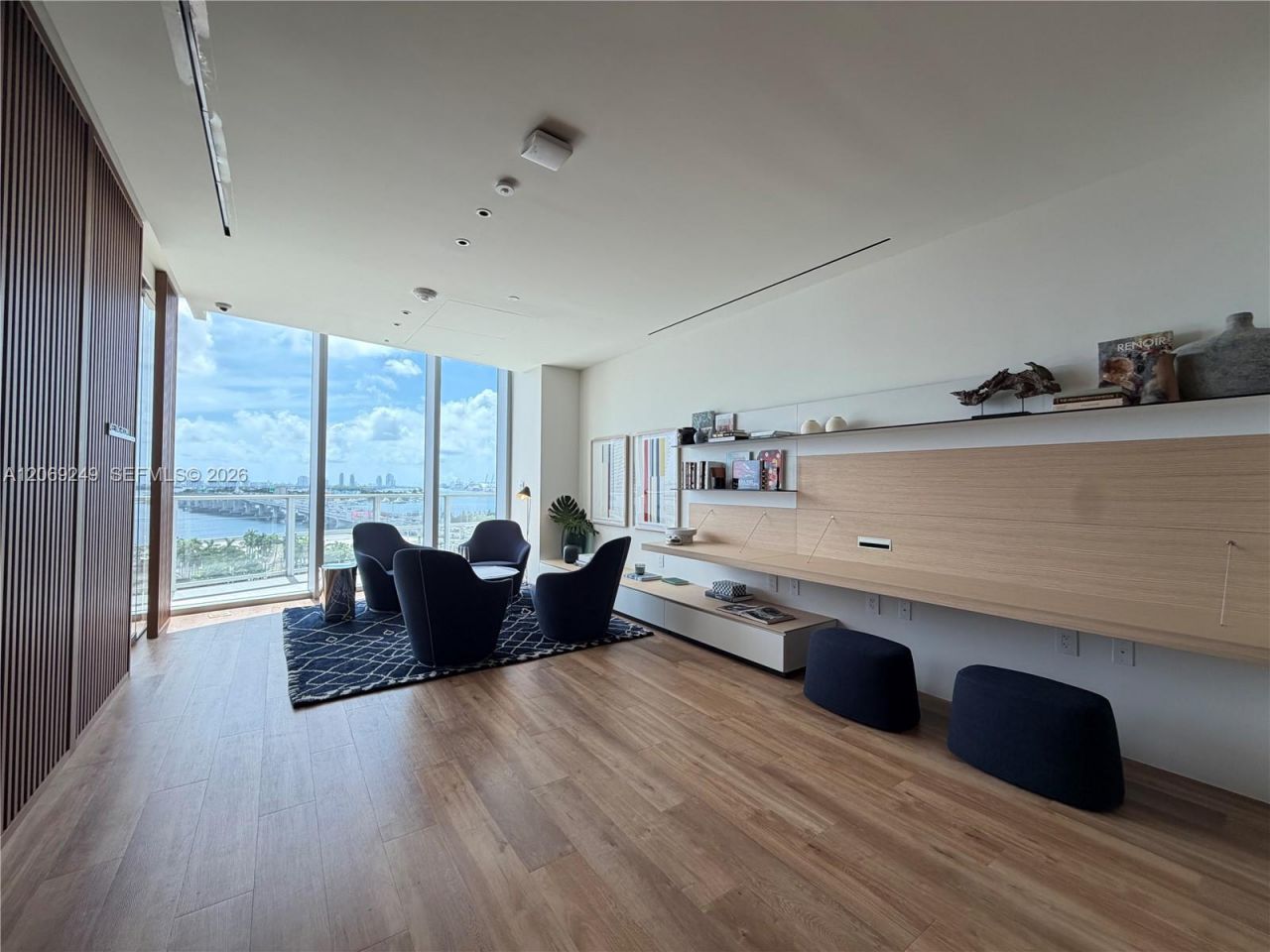 1400 Biscayne Blvd, Unit 1807, Miami, FL 33132 Photo
