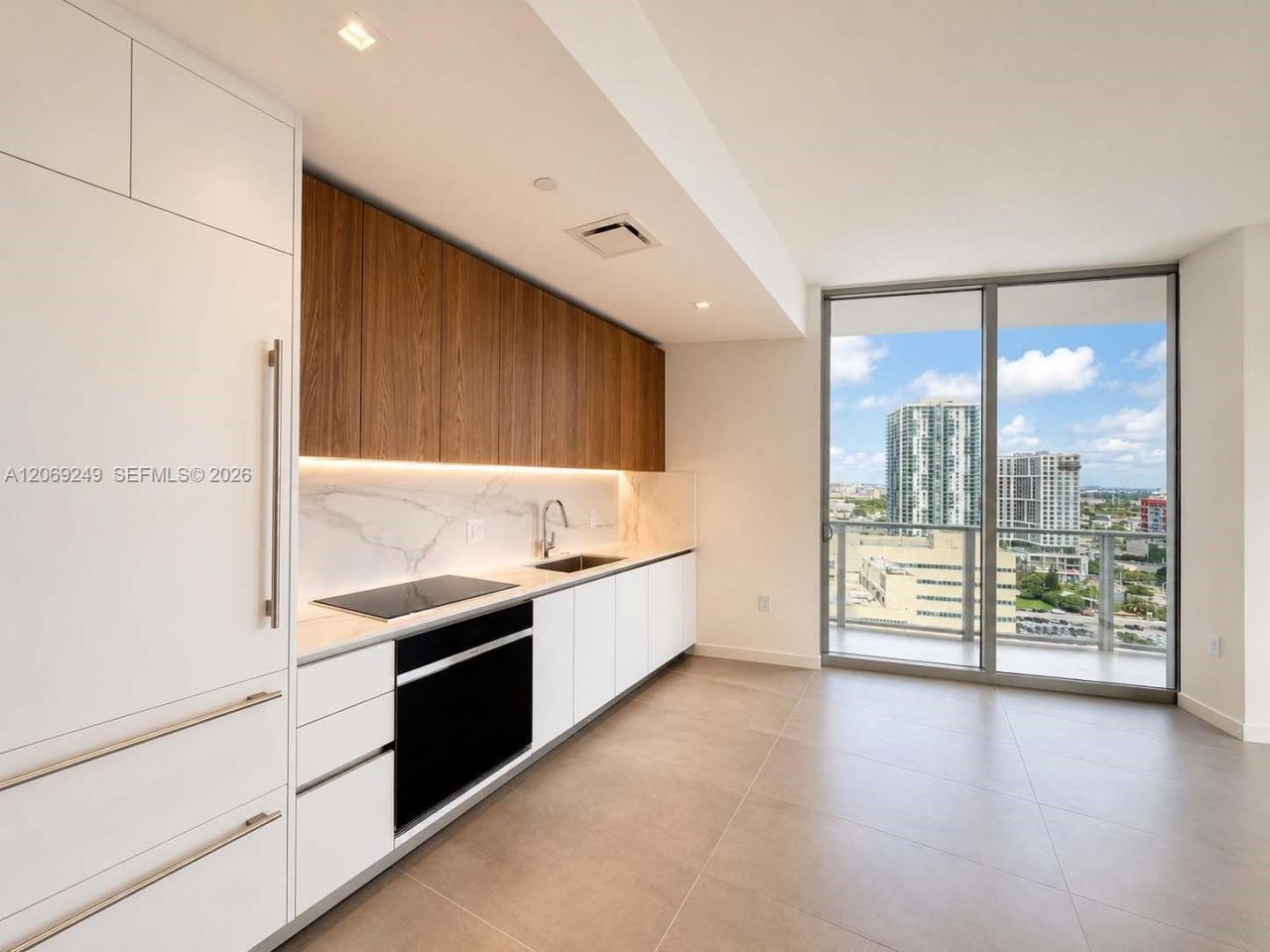 1400 Biscayne Blvd, Unit 1807, Miami, FL 33132 Photo
