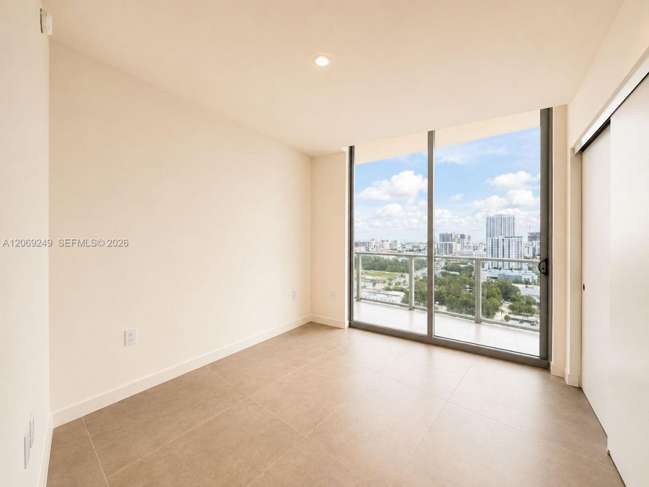 1400 Biscayne Blvd, Unit 1807, Miami, FL 33132 Photo