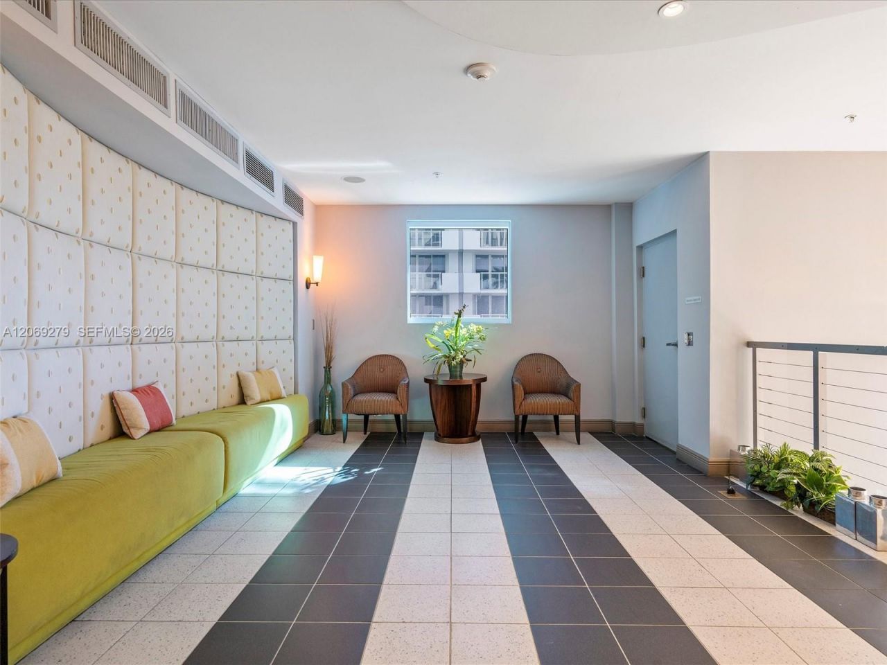 9172 Collins Ave, Unit 216, Surfside, FL 33154 Photo