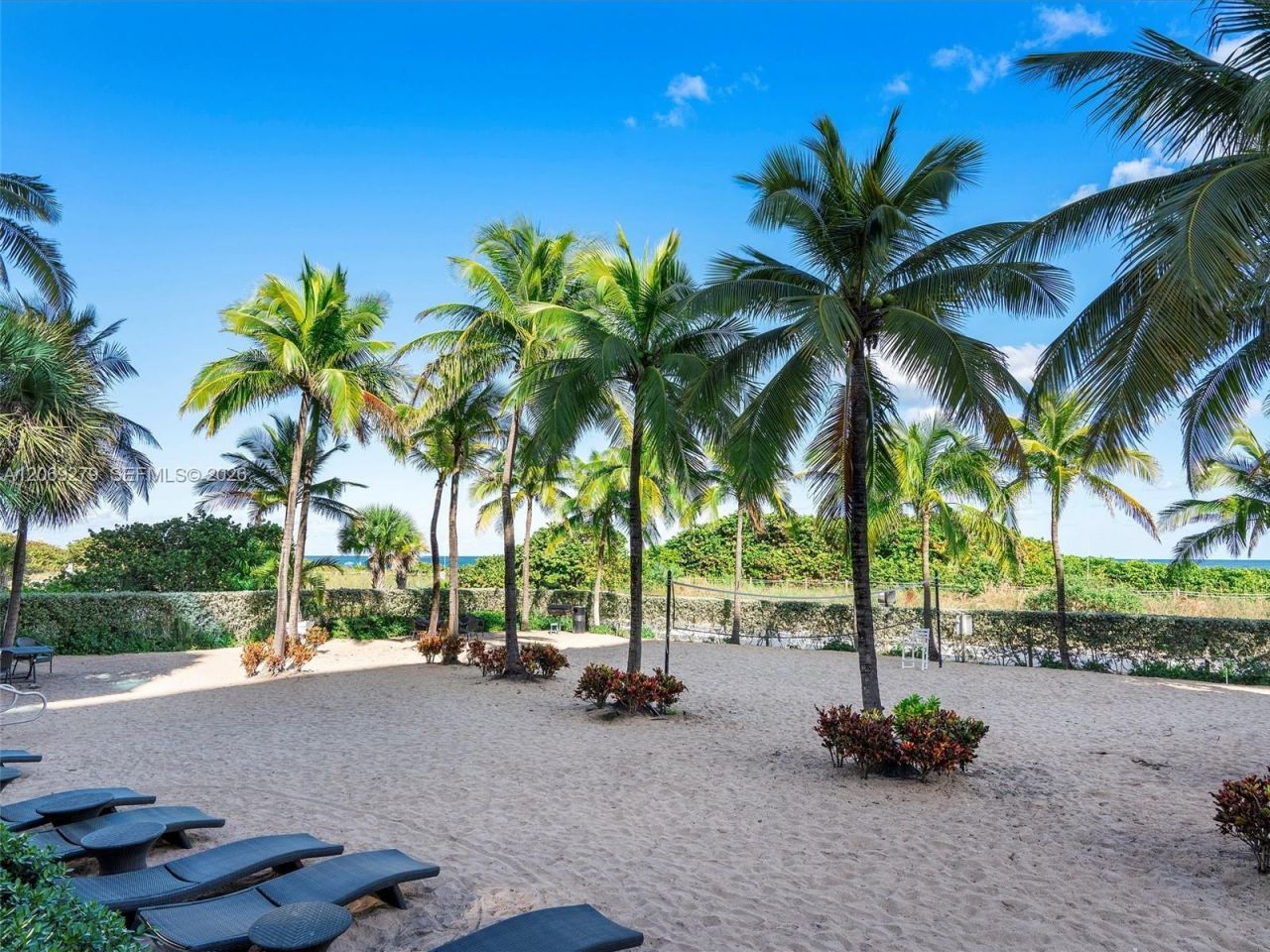 9172 Collins Ave, Unit 216, Surfside, FL 33154 Photo