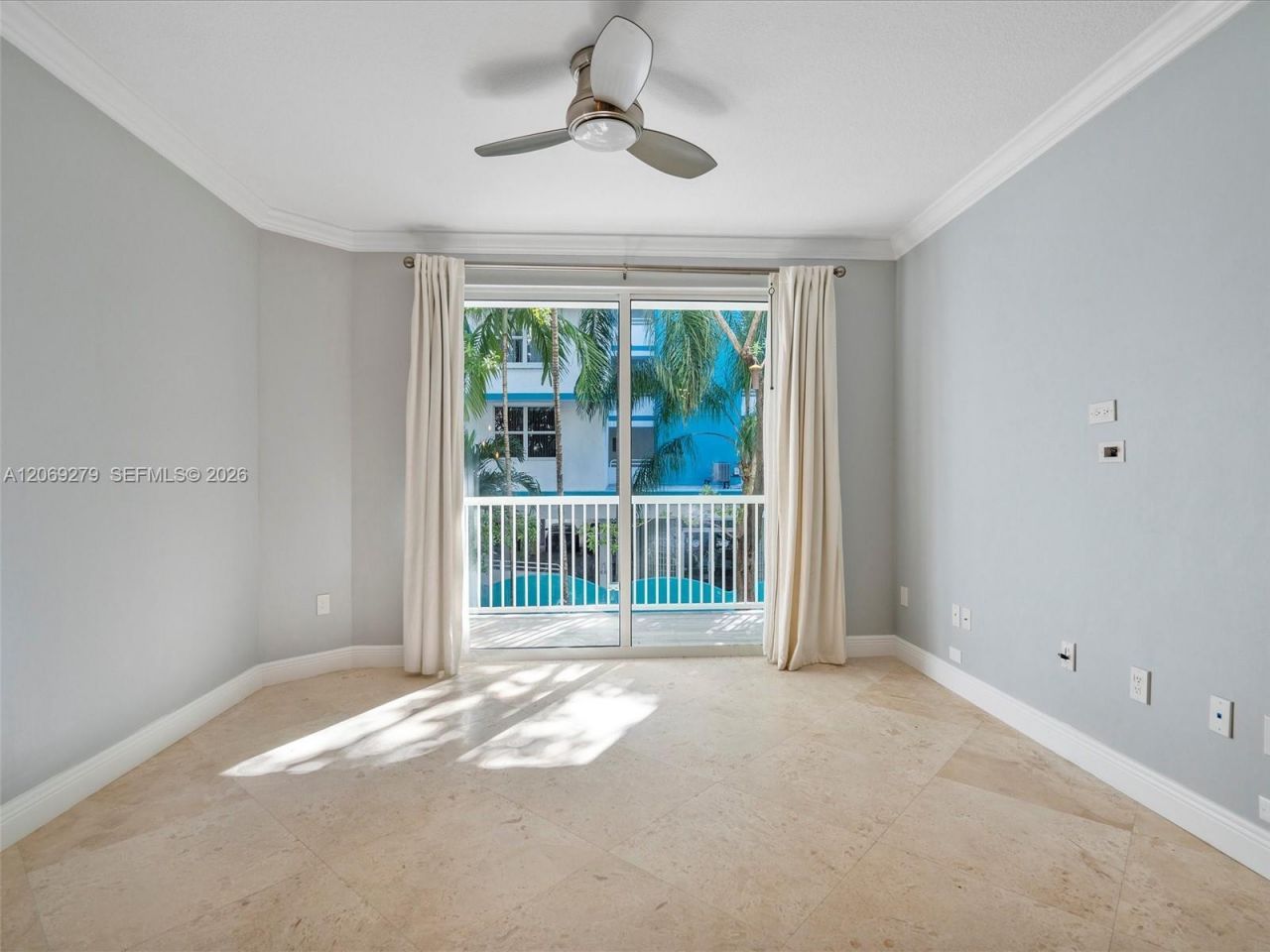 9172 Collins Ave, Unit 216, Surfside, FL 33154 Photo