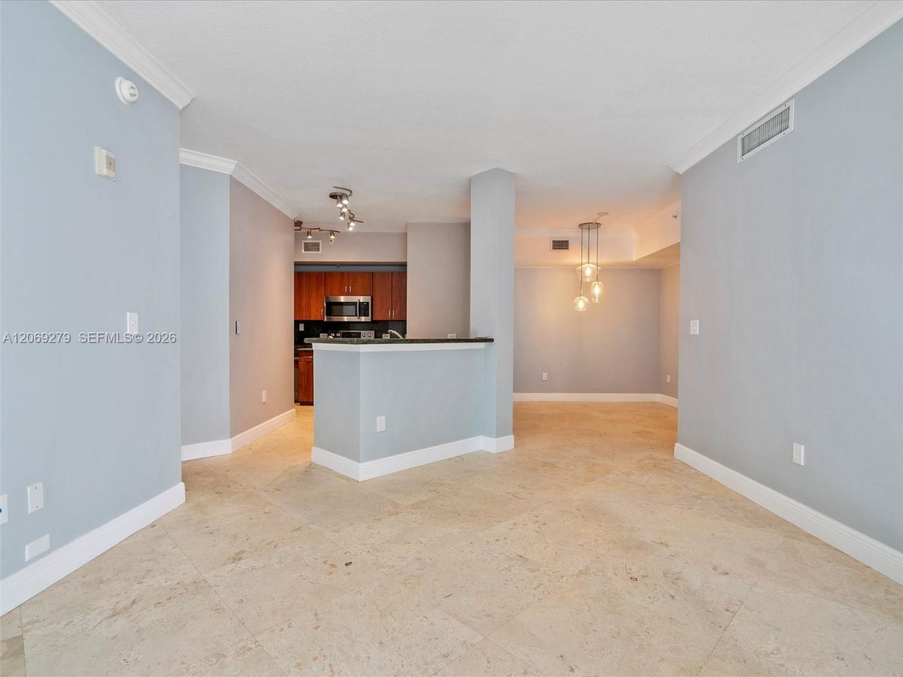 9172 Collins Ave, Unit 216, Surfside, FL 33154 Photo