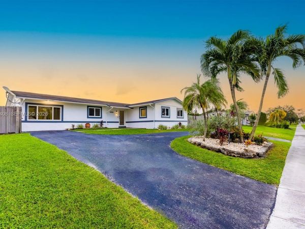 27665 SW 163rd Ave , Homestead, FL 33031