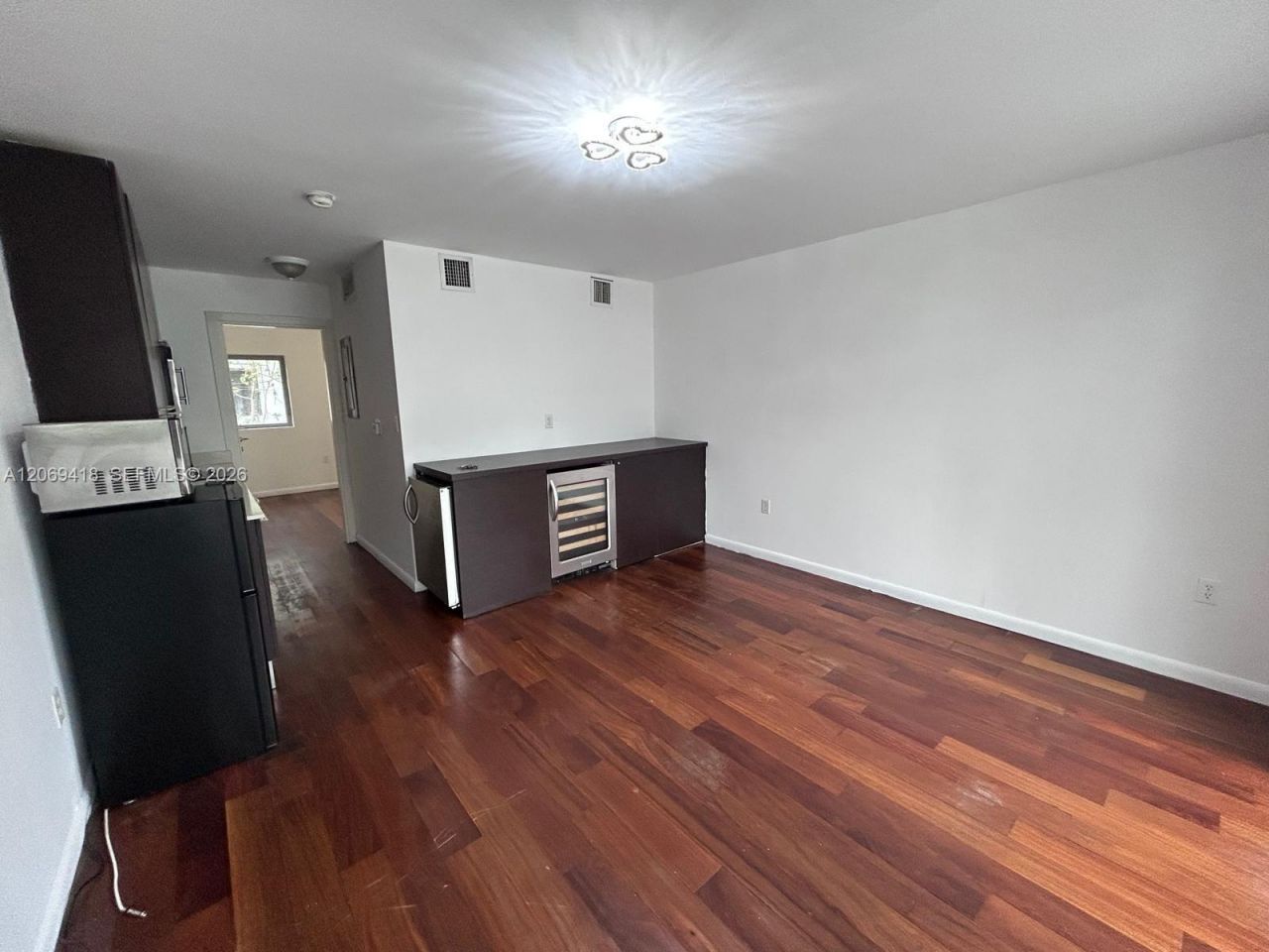 1560 Pennsylvania Ave , Unit 222, Miami Beach, FL 33139 Photo