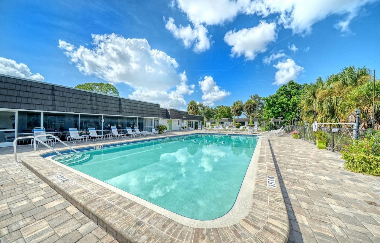 3961 Ashwood Lane, Unit 44, Sarasota, FL 34232 Photo