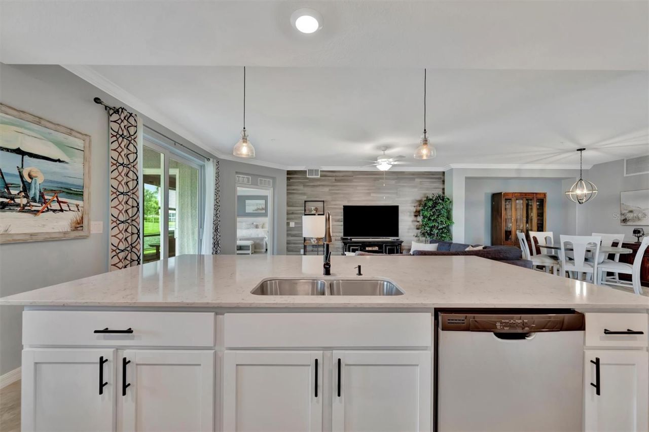 947 Tidewater Shores Loop , Bradenton, FL 34208 Photo