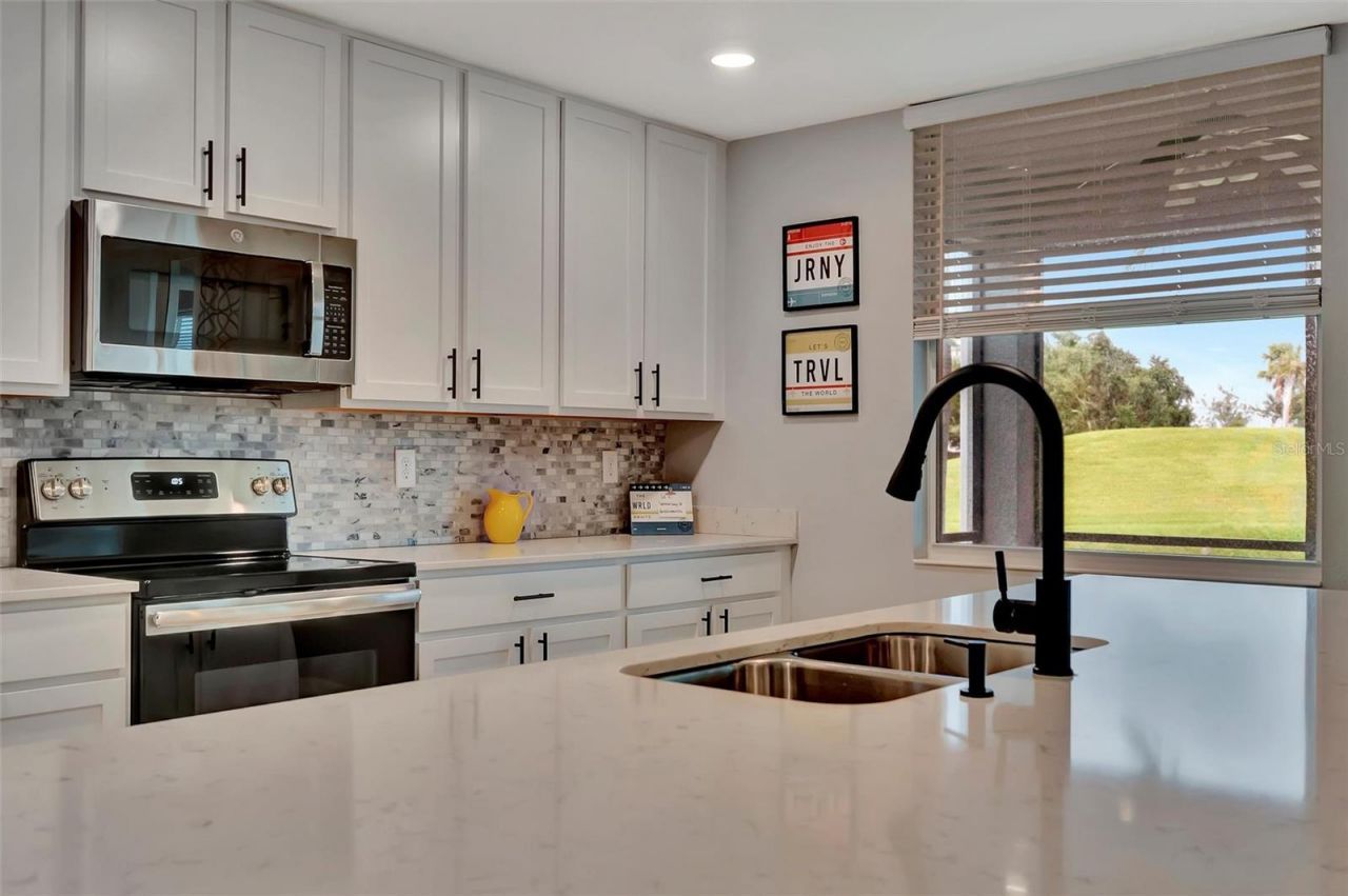 947 Tidewater Shores Loop , Bradenton, FL 34208 Photo